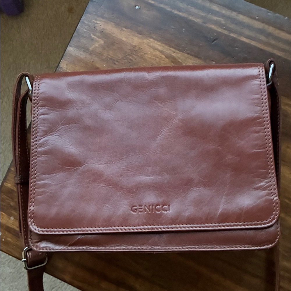 Classic Brown Leather Messenger Bag Genicci